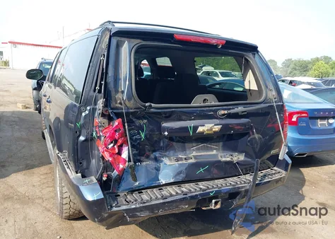 2008 Chevrolet Suburban 1500 Lt z USA, uszkodzony, nr VIN 3GNFK16368G150124